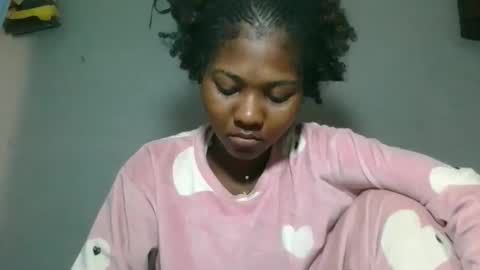 elia011 online show from 28, 10, 2025