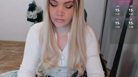 Snapshot of elia_ chatting on 19, 12, 2024 Ella online show from 19, 12, 2024