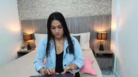 Elia Russell online show from 26, 11, 2025