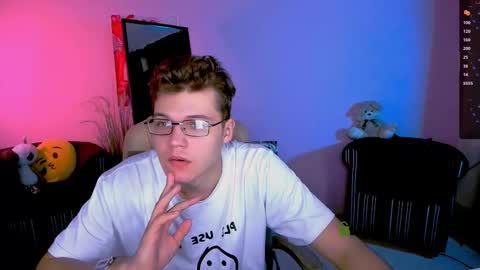 Snapshot of elian_flame chatting on 16, 10, 2025 elian_flame online show from 16, 10, 2025