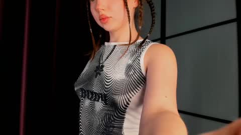 Ella online show from 3, 12, 2024