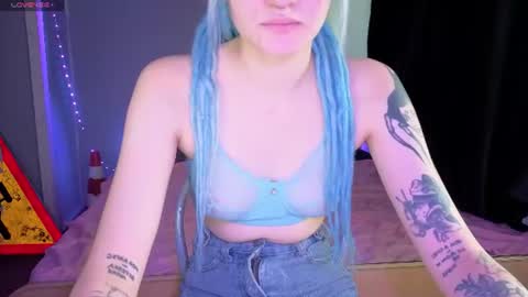 Snapshot of elieiza_xo chatting on 16, 7, 2026 elieiza_xo online show from 16, 7, 2026