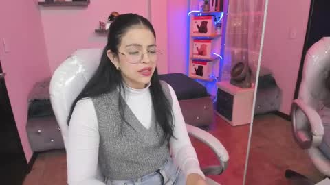 Eliie online show from 19, 2, 2025