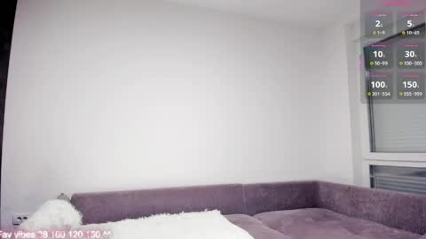 Snapshot of elimeowy chatting on 28, 4, 2026 Hey Im Elizzi. Lets have fun and enjoy together online show from 28, 4, 2026