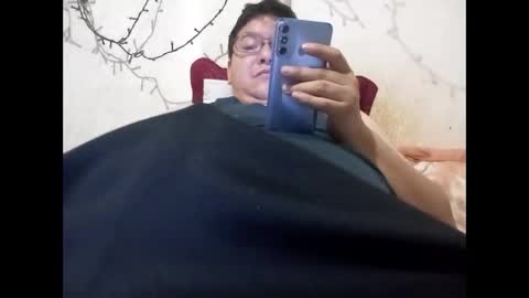 Snapshot of elimposstor chatting on 2, 2, 2026 elimposstor online show from 2, 2, 2026