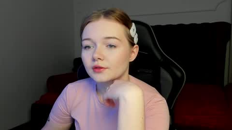 Snapshot of elinavale chatting on 5, 4, 2026 elinavale online show from 5, 4, 2026