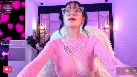 Snapshot of elisa_collins chatting on 25, 6, 2026 ELISSA online show from 25, 6, 2026