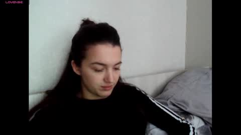 elisa_dove208 online show from 22, 11, 2025