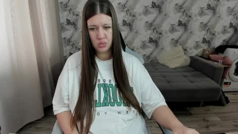 Aletta Oushen online show from 27, 3, 2026