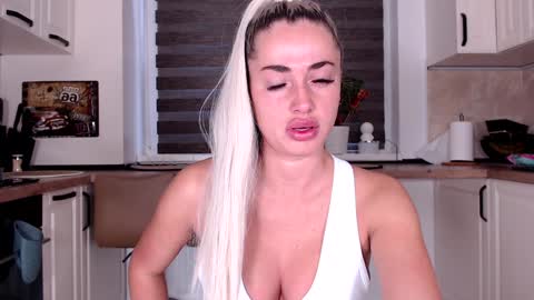 elisabeth_jason online show from 27, 1, 2025