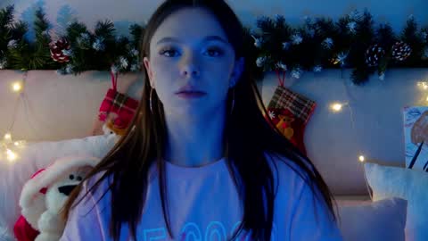 ElisabethDavis online show from 5, 1, 2025