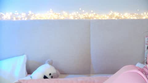 ElisabethDavis online show from 18, 1, 2025