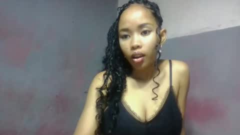 Snapshot of elisabethee chatting on 19, 4, 2026 elisabethee online show from 19, 4, 2026