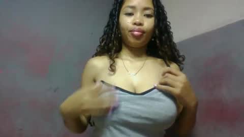 Snapshot of elisabethee chatting on 9, 5, 2026 elisabethee online show from 9, 5, 2026