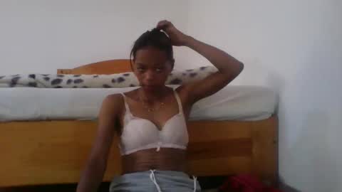 Snapshot of elisacich chatting on 23, 2, 2026 elisacich online show from 23, 2, 2026