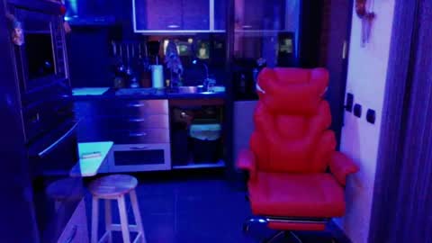 Snapshot of elise_tv chatting on 16, 7, 2026 Barbie online show from 16, 7, 2026