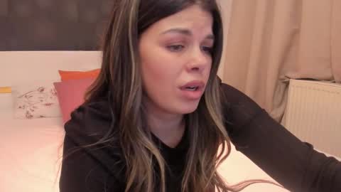 Elly online show from 2, 3, 2026