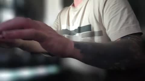 Snapshot of elitegangster24 chatting on 25, 7, 2026 elitegangster24 online show from 25, 7, 2026