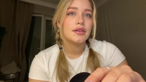 Stephanie online show from 18, 4, 2026