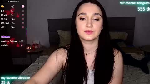 Snapshot of eliz_v_ta chatting on 16, 9, 2025 Eliz online show from 16, 9, 2025