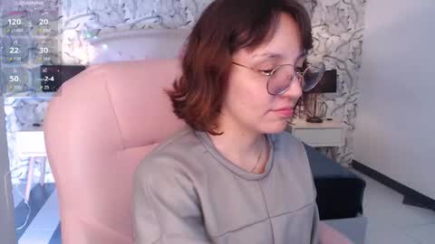 Snapshot of eliza_gh chatting on 14, 11, 2025 Eliza online show from 14, 11, 2025