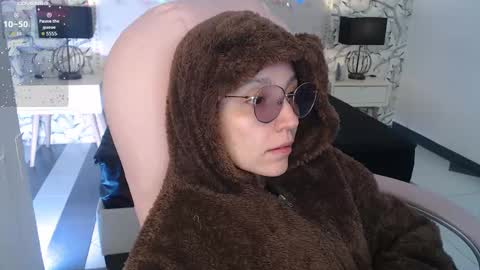 Snapshot of eliza_gh chatting on 16, 11, 2025 Eliza online show from 16, 11, 2025