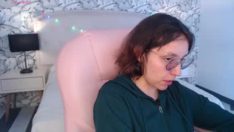 Eliza online show from 4, 12, 2025