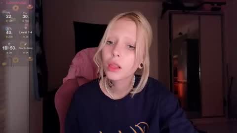 Snapshot of eliza_sadcat chatting on 12, 10, 2025 Elizabeth online show from 12, 10, 2025