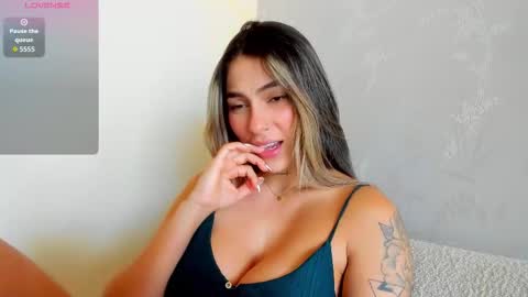 Snapshot of eliza_sanz chatting on 15, 9, 2025 My name is ElizaPVT is open online show from 15, 9, 2025