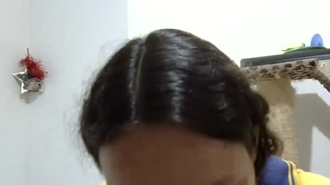 Elizabeth Martinez  online show from 14, 1, 2025