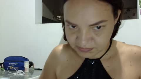 Elizabeth Martinez  online show from 17, 9, 2025