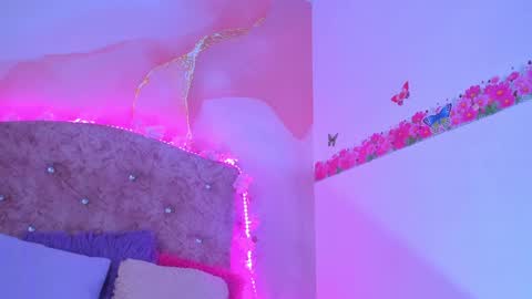 Snapshot of elizabeth_roman chatting on 3, 1, 2025 Montserrath online show from 3, 1, 2025