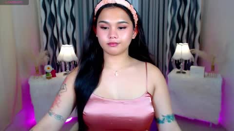 HI ITS ME ELLA online show from 25, 9, 2025