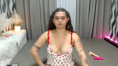 HI ITS ME ELLA online show from 11, 3, 2026