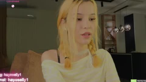 Snapshot of ella_hayes chatting on 14, 7, 2026 Ella NEXT STREAM 1TH DECEMBER 1200 - 0800 AM AT MOSCOW TIME online show from 14, 7, 2026