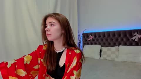 Snapshot of ella_mayers chatting on 10, 2, 2025 Ella Mayers online show from 10, 2, 2025