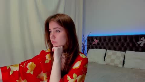 Snapshot of ella_mayers chatting on 12, 2, 2025 Ella Mayers online show from 12, 2, 2025