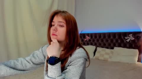 Snapshot of ella_mayers chatting on 13, 2, 2025 Ella Mayers online show from 13, 2, 2025