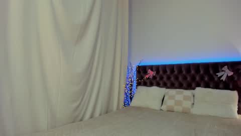 Snapshot of ella_mayers chatting on 16, 2, 2025 Ella Mayers online show from 16, 2, 2025