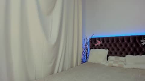 Snapshot of ella_mayers chatting on 22, 2, 2025 Ella Mayers online show from 22, 2, 2025