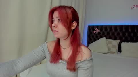 Snapshot of ella_mayers chatting on 27, 9, 2025 Ella Mayers online show from 27, 9, 2025