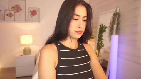 ELLA OWEN online show from 1, 11, 2025