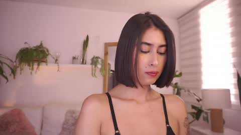 Snapshot of ella_owen chatting on 23, 4, 2026 ELLA OWEN online show from 23, 4, 2026