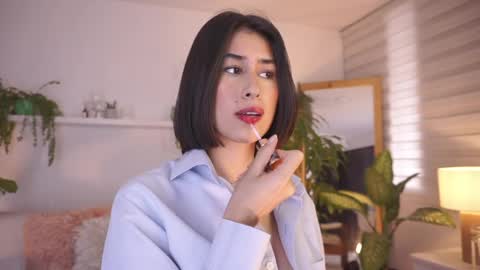 Snapshot of ella_owen chatting on 2, 5, 2026 ELLA OWEN online show from 2, 5, 2026