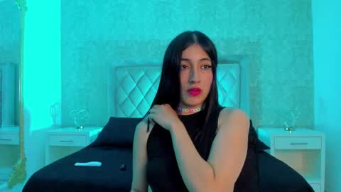 Ellaa Muller online show from 2, 2, 2025