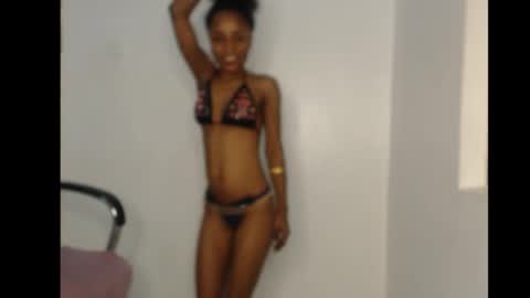 Snapshot of ellababy8 chatting on 11, 9, 2025 ella online show from 11, 9, 2025