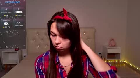 Snapshot of ellacanny chatting on 21, 10, 2025 ellacanny online show from 21, 10, 2025