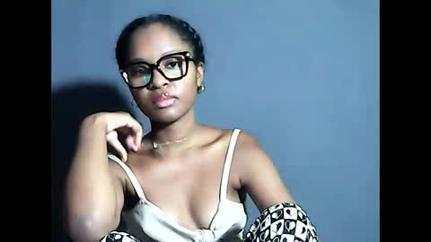 Snapshot of ellah245 chatting on 25, 5, 2026 ellah245 online show from 25, 5, 2026