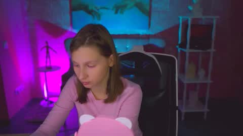 Ella online show from 11, 11, 2025