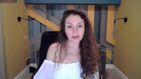 EllaLongs online show from 31, 12, 2024